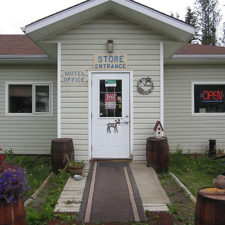 Johnson'S Crossing Lodge Johnsons Crossing Exterior photo